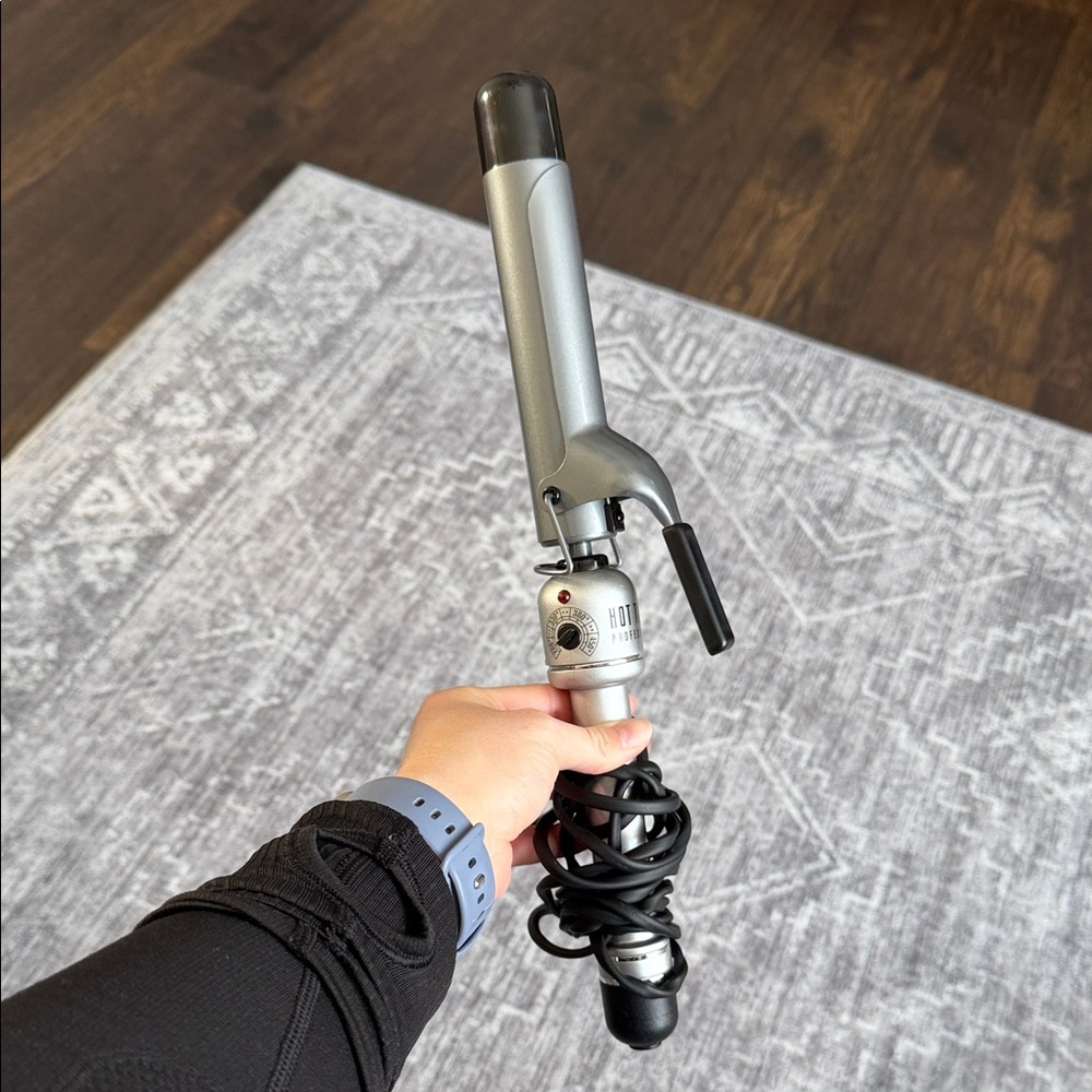 HOT TOOLS PROFESSIONAL Silver and Black Curling Iron